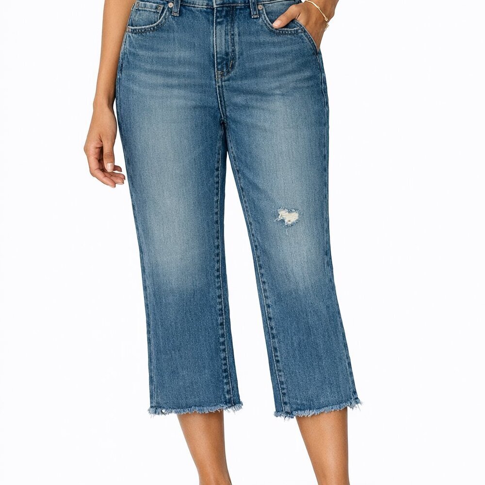 Wrangler cropped jeans with raw‎ hem - Size 28